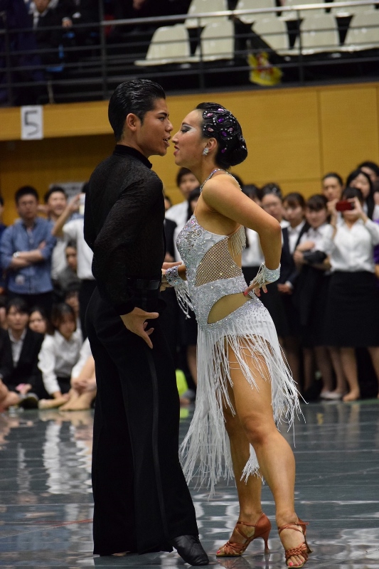 東部日本学生競技ダンス選手権大会 ルンバの部 優勝 勝てるドレス　日本製のセミオーダーラテン衣装　白ラテンフリンジドレス